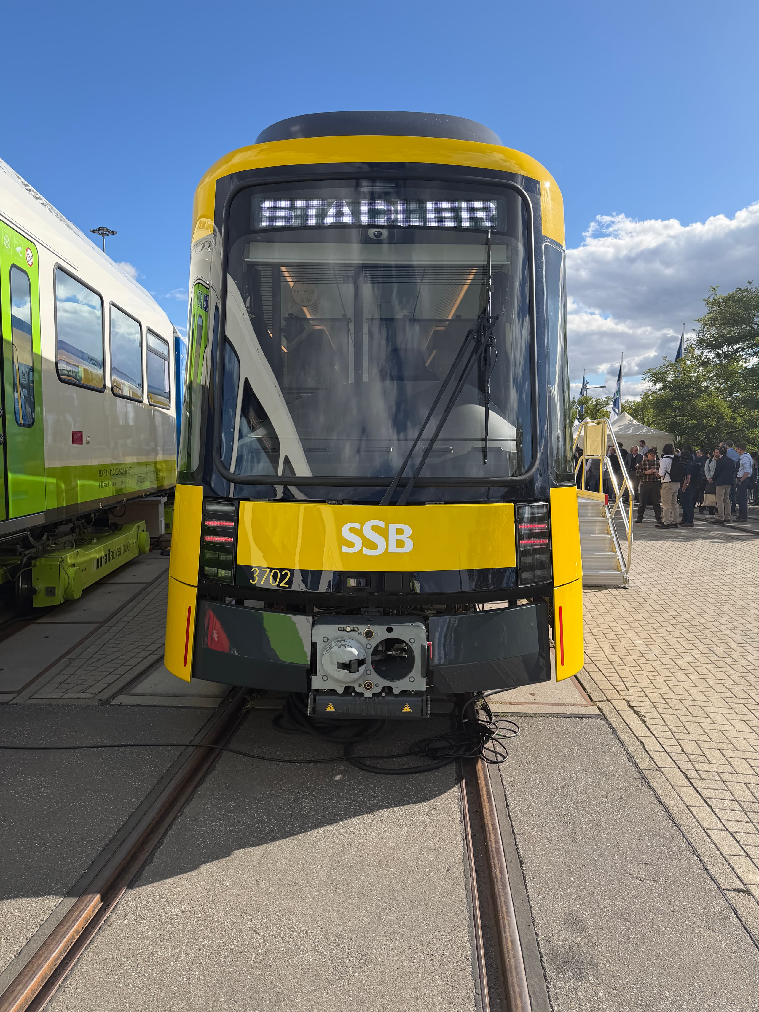 Stadler-Straßenbahn der SSB Stuttgart im Freigelände der InnoTrans 2026