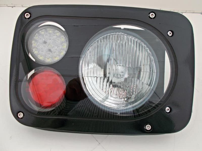 SL 422 tram lights