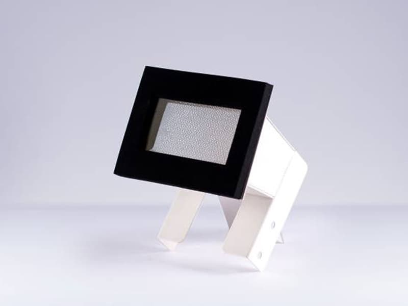 ST 144 headlights
